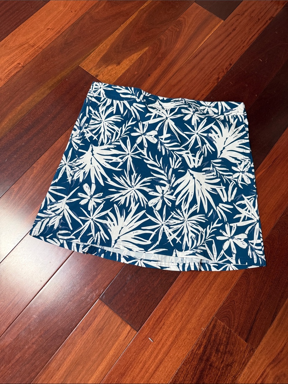 Ripskirt Hawaii Blue & White Tropical Print Mini Skirt